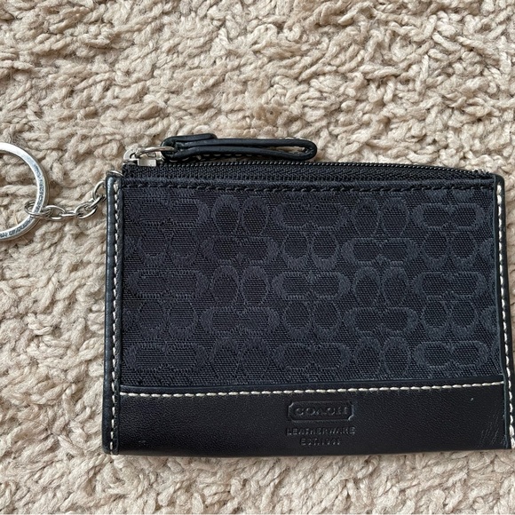 Coach coin purse with key ring - Picture 1 of 5